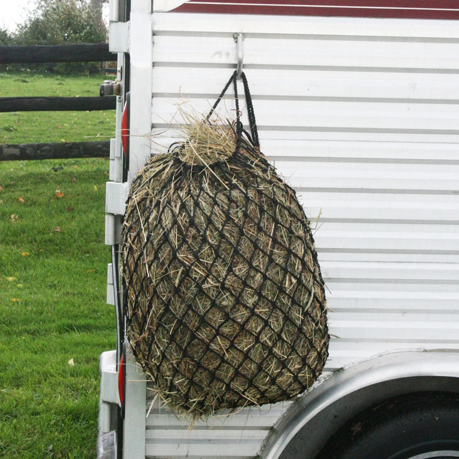 Dura-Tech® 2" Extra Slow Feed Nylon Hay Net 2 Dura-Tech® 2" Extra Slow Feed Nylon Hay Net - Image 2