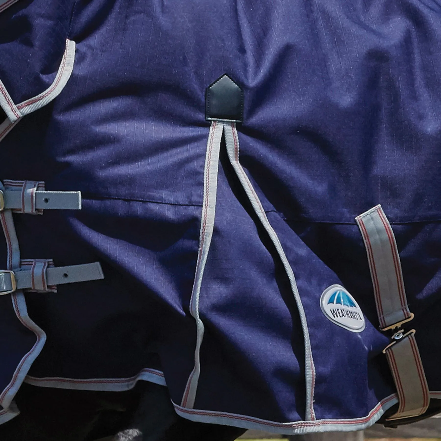 Weatherbeeta® ComFiTec® Essential Combo Neck Medium Weight Turnout Blanket 5 Weatherbeeta® ComFiTec® Essential Combo Neck Medium Weight Turnout Blanket - Image 5