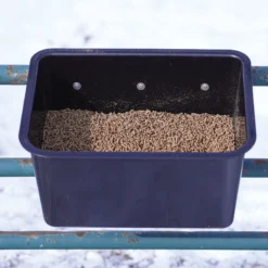 Dura-Tech® Large Hook-Over Feed Bucket - 8 Gallons -Schneiders Shop 41505 alt k